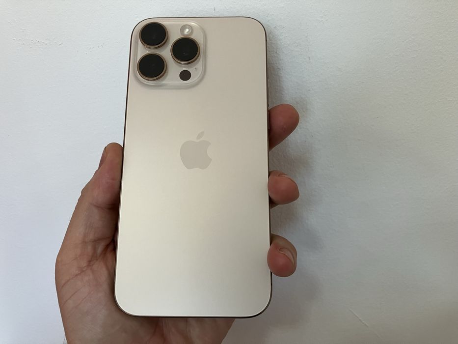 Iphone 16 Pro Max, 256 GB, Desert Titanium