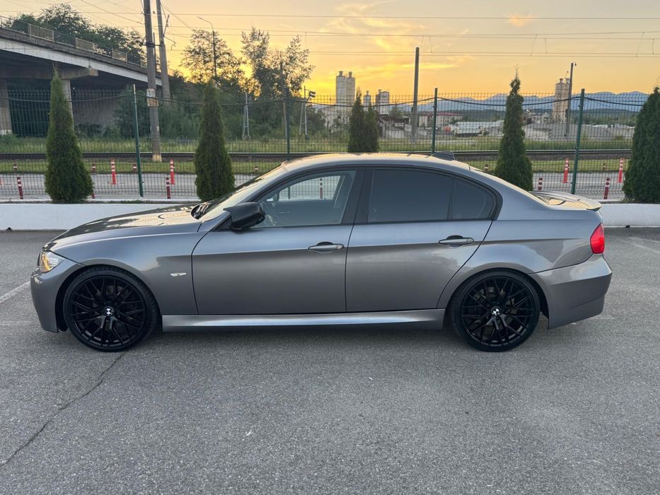 BMW 3 Series 2011 — imagine 3