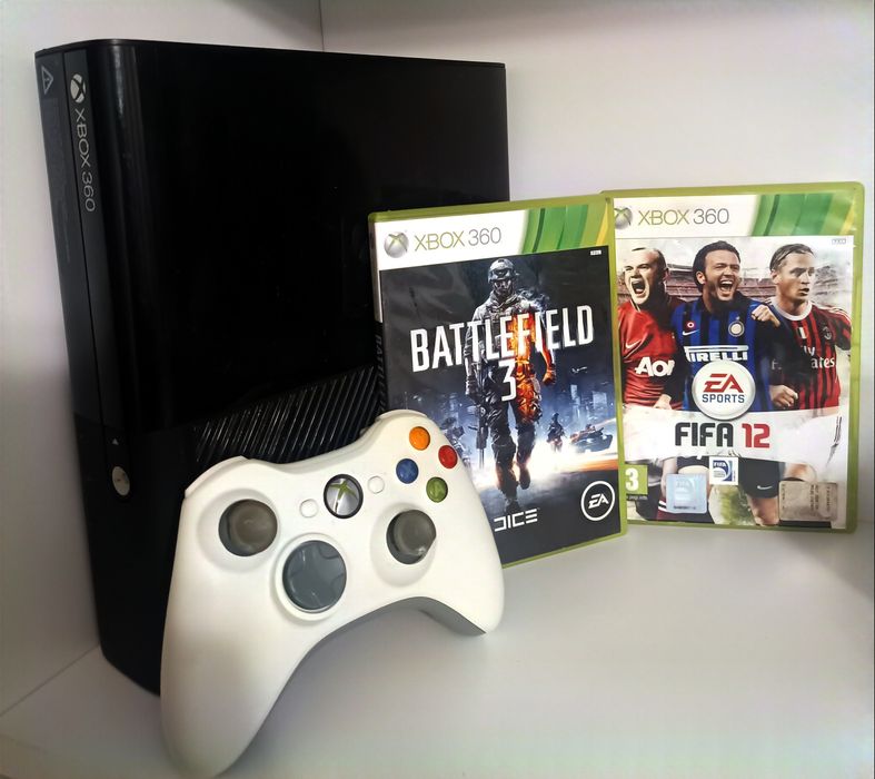 Xbox 350 E Black Pro Edition (ultimul model)+1 Controller+Jocuri