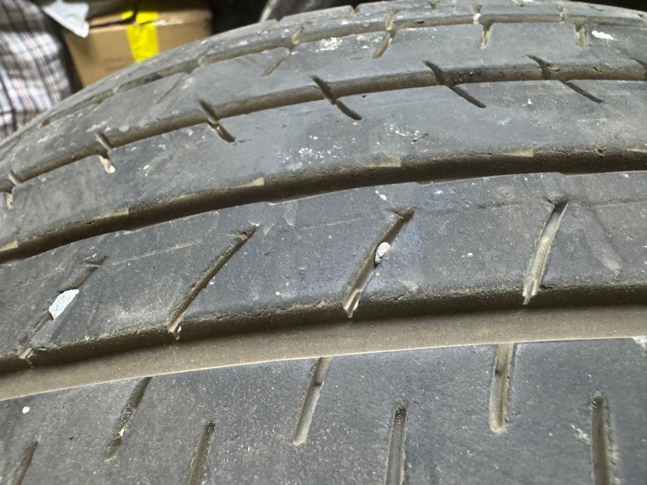 Yokohama шины 215/55 R17 2шт