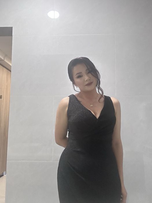 Продам платье одевалась только один раз