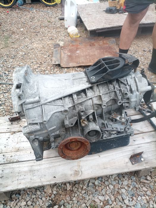 Продам коробку  автомат ауди 100 ц4