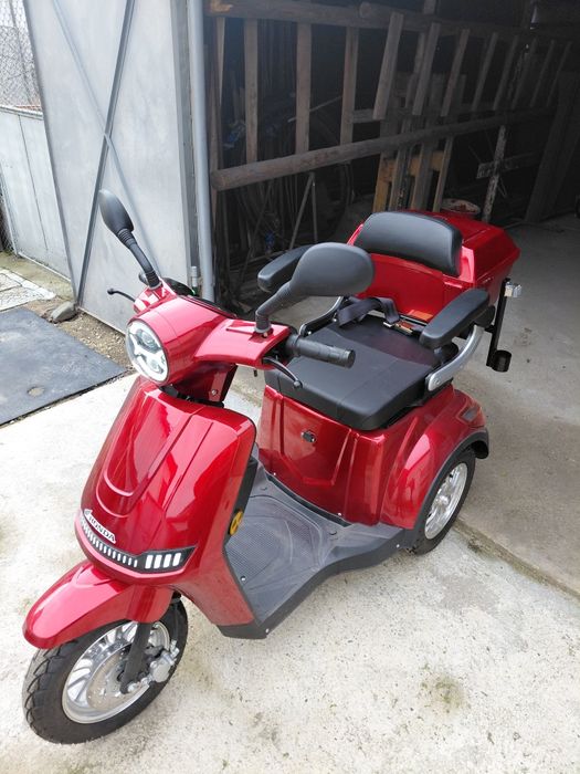 Електрическа триколка