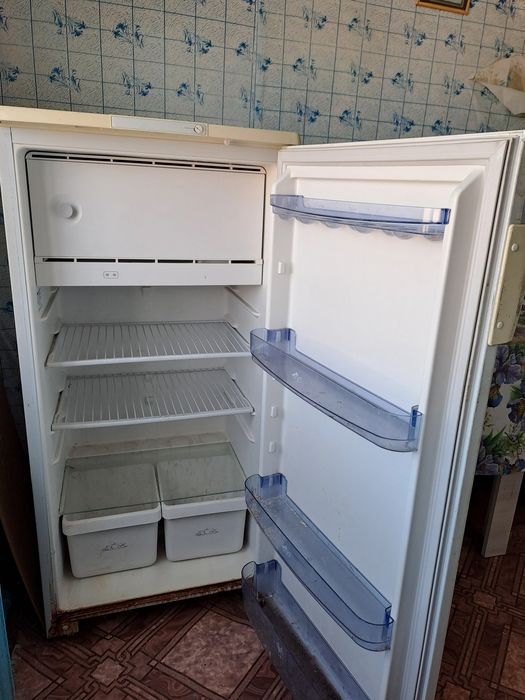 Продается холодильник  Бирюса.