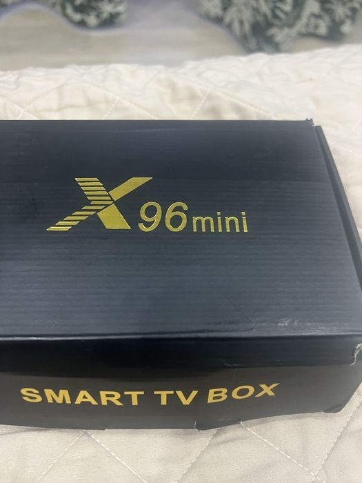 Тв приставка smart  tv box
