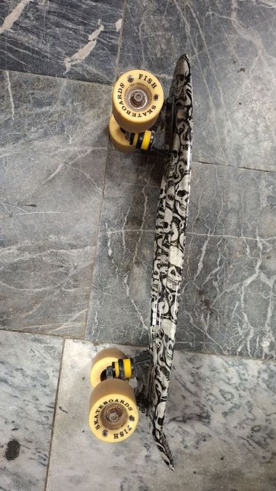 Продаю скейтборд