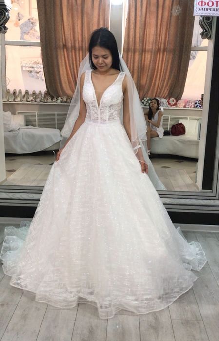Продам свадебное белое платье