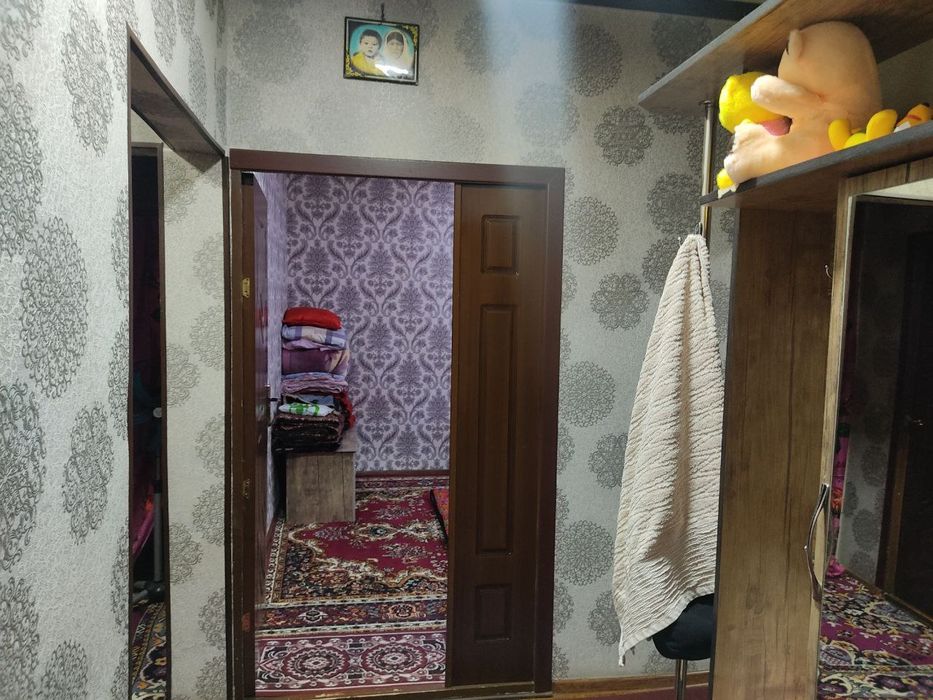 Olmoliq 5/2. [ 3 xonali kvartira sotiladi ]