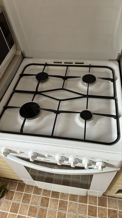 Газ плита indesit