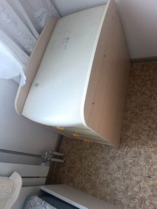 Продам диван угловой