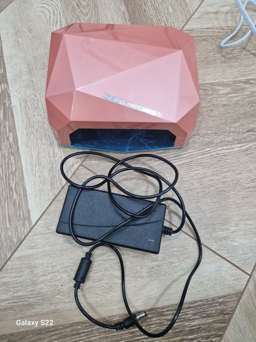 Продам лампу для манекюра