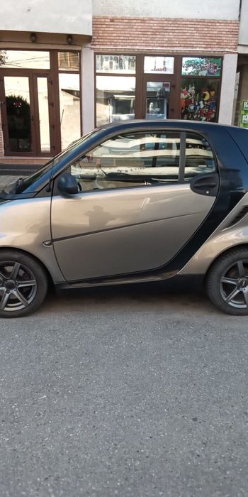 Masina Smart cu cutie automata