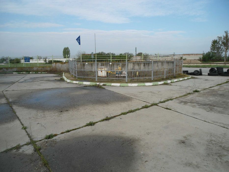 продавам газстанция,автомивка и барче в кв.Ген.Николаево,гр.Раковски