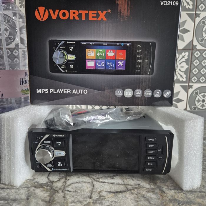 Casetofon  auto cu bluetooth