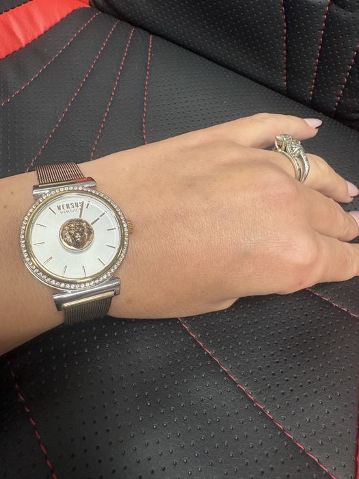 Нов дамски часовник police Versace