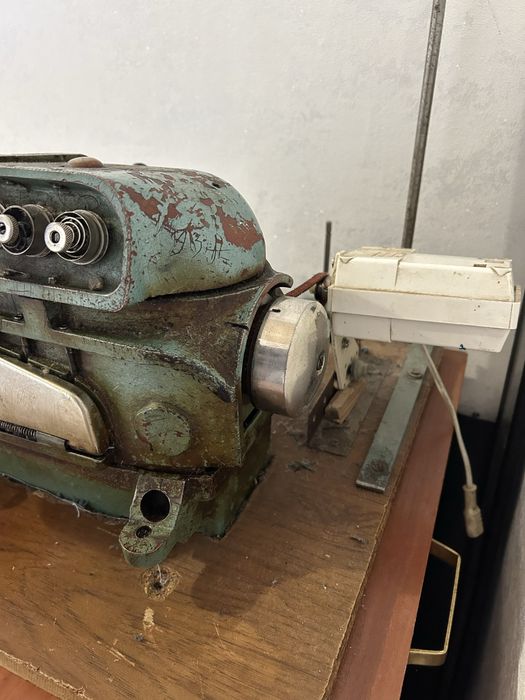 продам оверлок