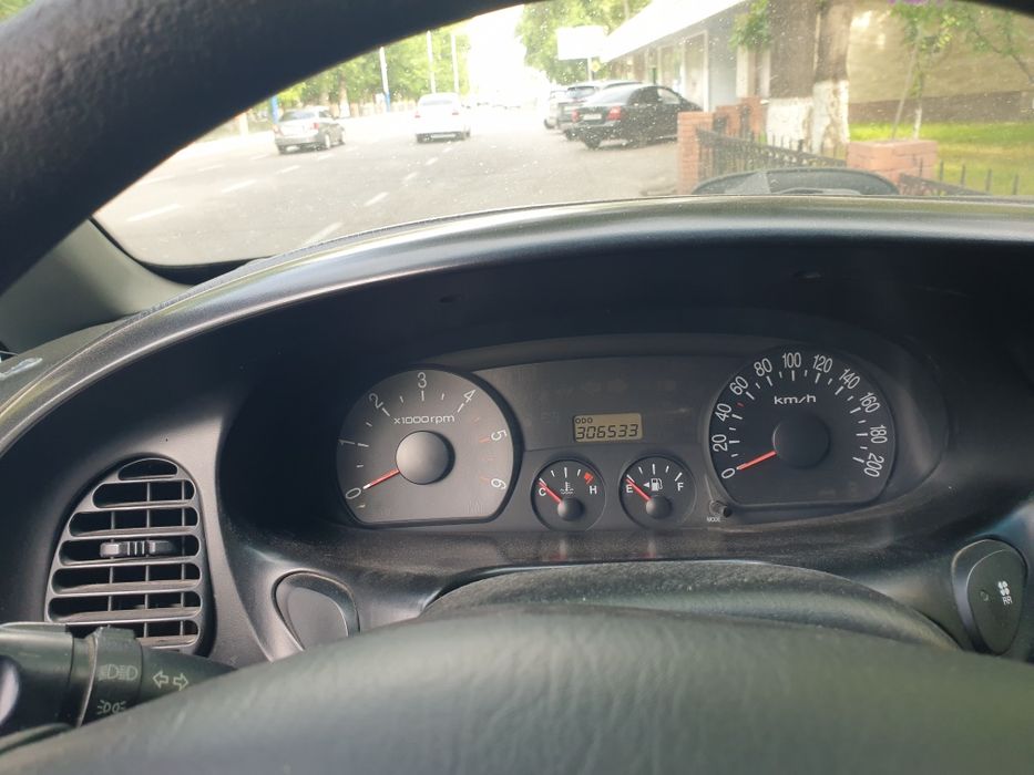 Обмен,Хундай Н1 CRDI 2006 год Hyundai minivan 9 odam