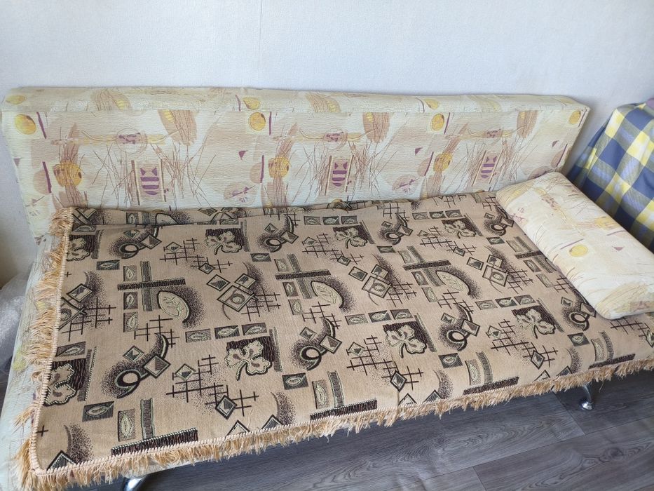 Продам диван в хорошем состоянии