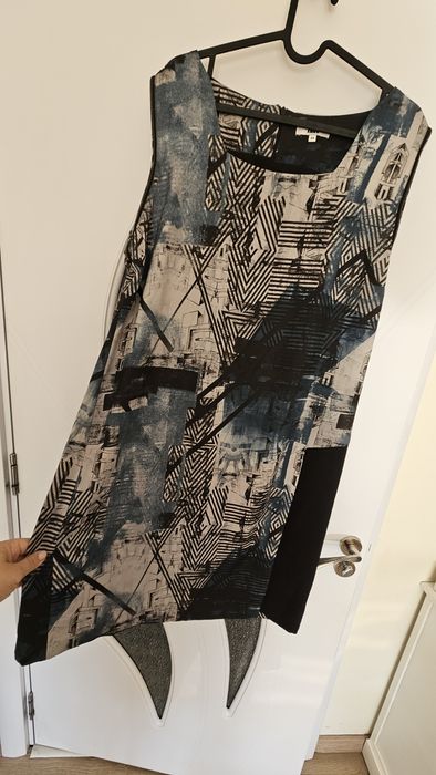 Елегантна дамска рокля, размер Л