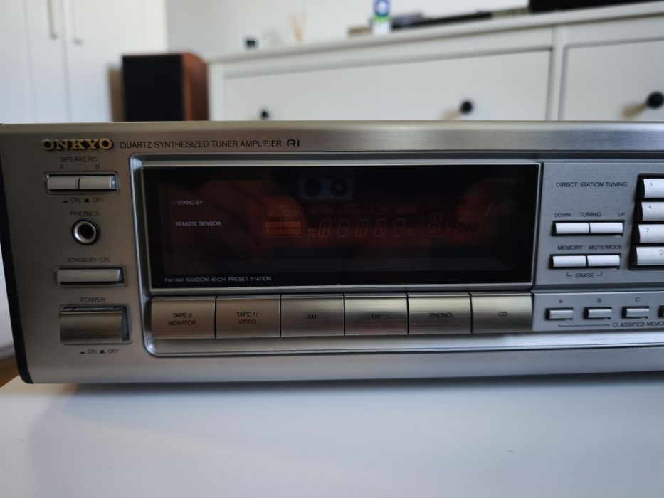 Amplificato/tunerr Onkyo  tx-9011