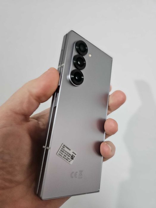 Samsung Galaxy Z fold 6 256 Gb impecabil Garantie.