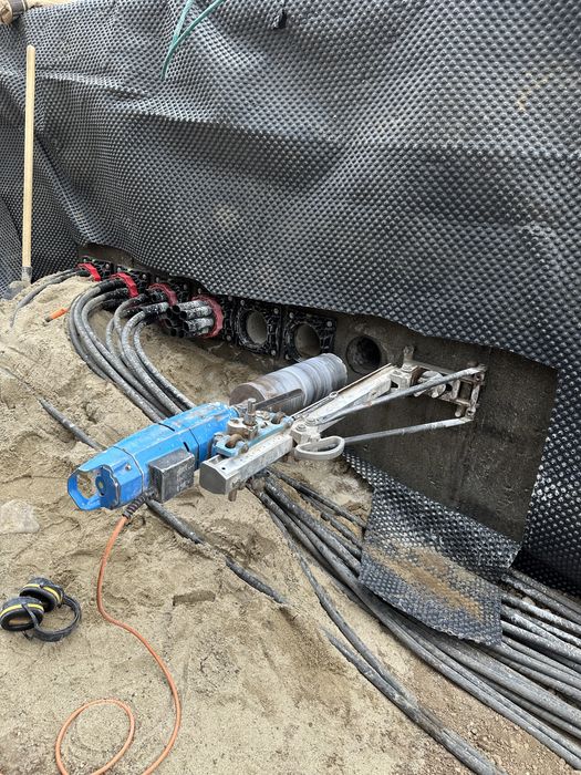 Gaura hota centrala termica ac carotare tăiere beton cărămidă bca