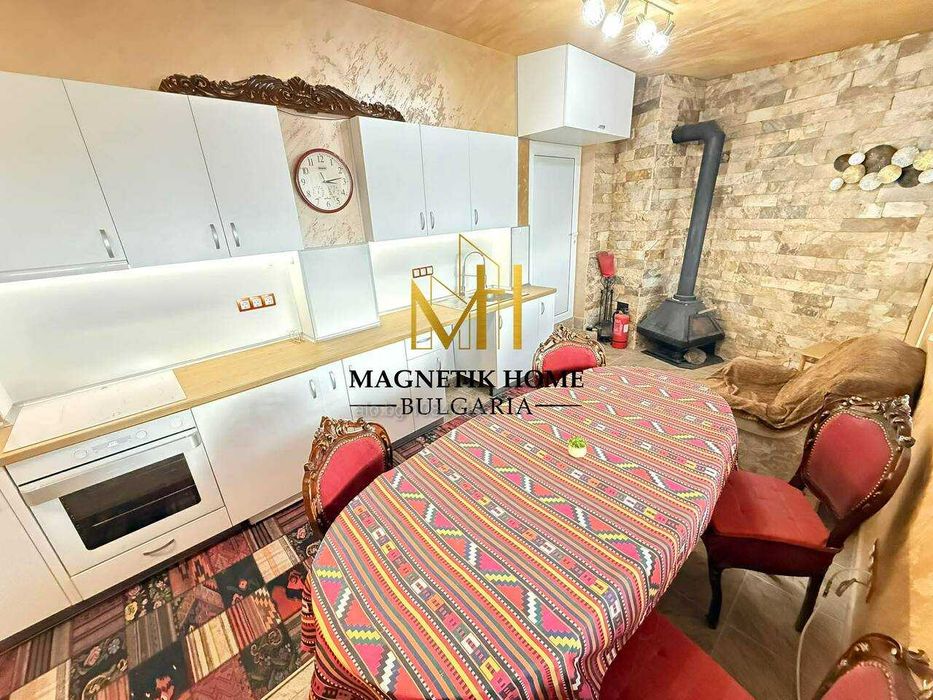 Дава се под наем Етаж от къща в Бургас, Ветрен - 101 кв.м за 648.21 € - Снимка #1