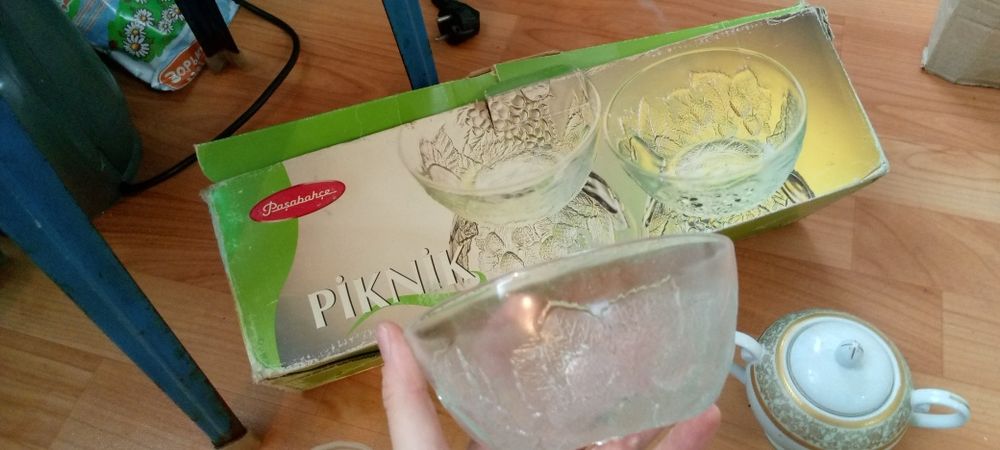 Посуды сторинные.