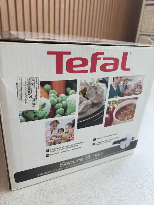 Тенджера под налягане Tefal Secure 5 Neo 6L P2530741 с кошница