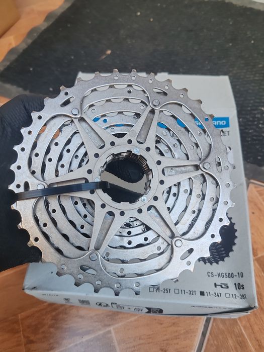 Vând casetă cs hg500 - 10