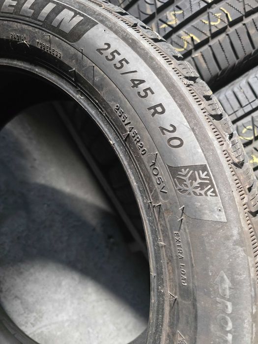 255 45 20 105V Michelin Alpin5 SUV Iarna