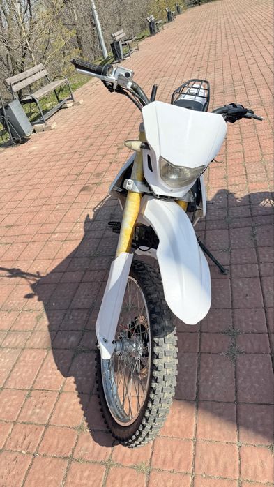 Продам эндуро 06 250куб