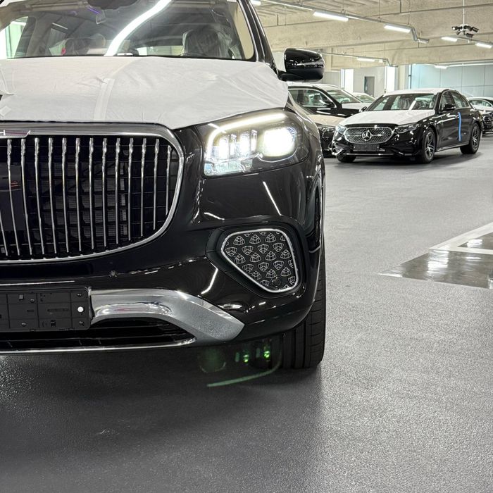 Новый Mercedes-Maybach GLS 600 4MATIC (4-Seat VIP) 2026 год