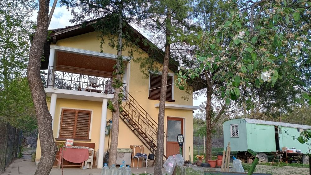 Продава се Къща в Лом - 60 кв.м за 230 €/кв.м - Снимка #2