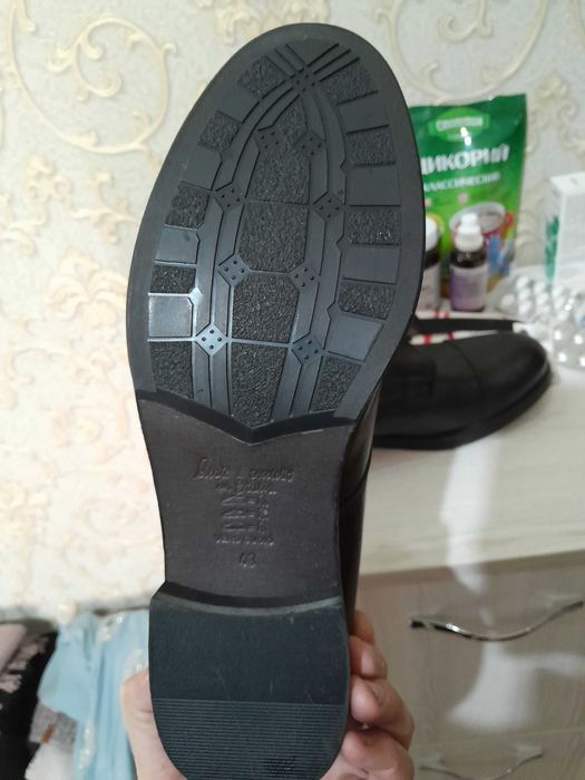 Продаётся мужские 2 пары итальянский полусожки
