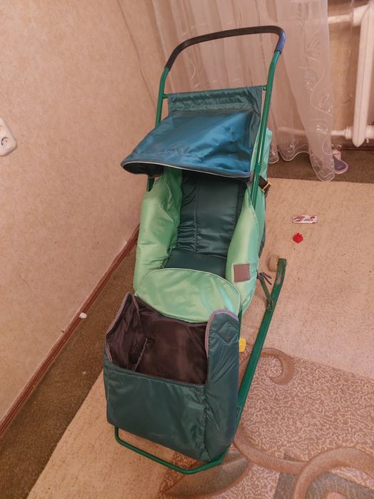 Продаются санки зимние водонепронецаемые