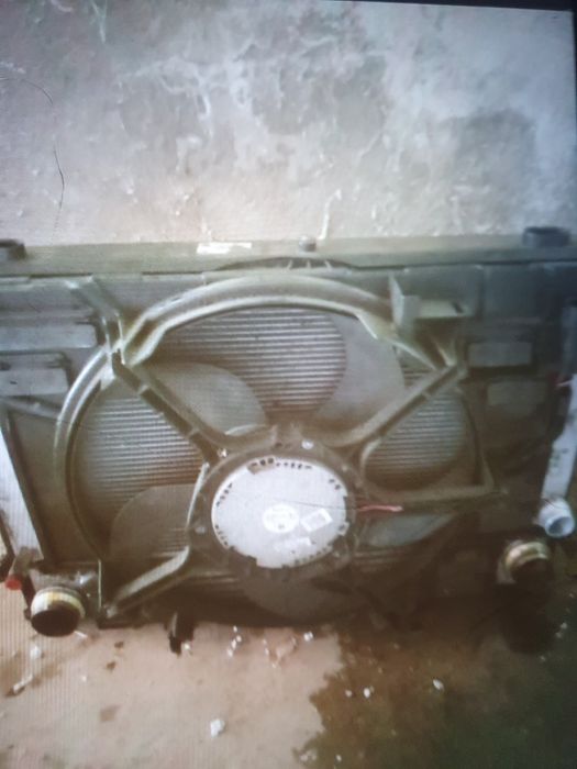 Dezmembrez BMW E60  motor 2.0