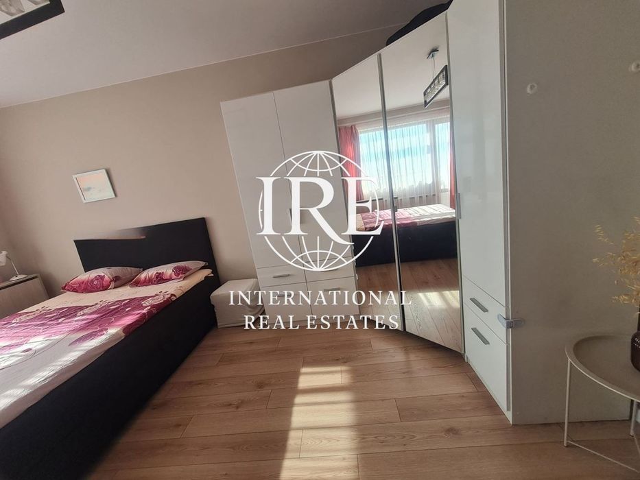 Продава се Двустаен апартамент в Варна, Бриз - 75 кв.м за 1394 €/кв.м - Снимка #4