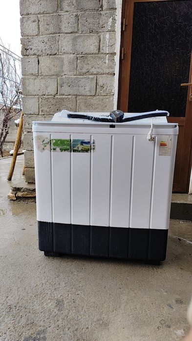 Polavtamat Kir yuvadigan moshina