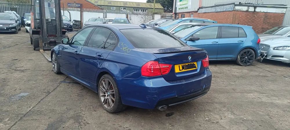 Dezmembrari / Dezmembrez BMW 3 (E90) [Fabr 2005-2011] 2.0 N47D20 cutie viteze automata cod culoare 381 Le Mans Blau Metal