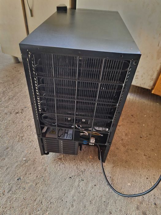 mini Cooler racitor de vinuri Klarstein Bellevin 8 Uno mini frigider
