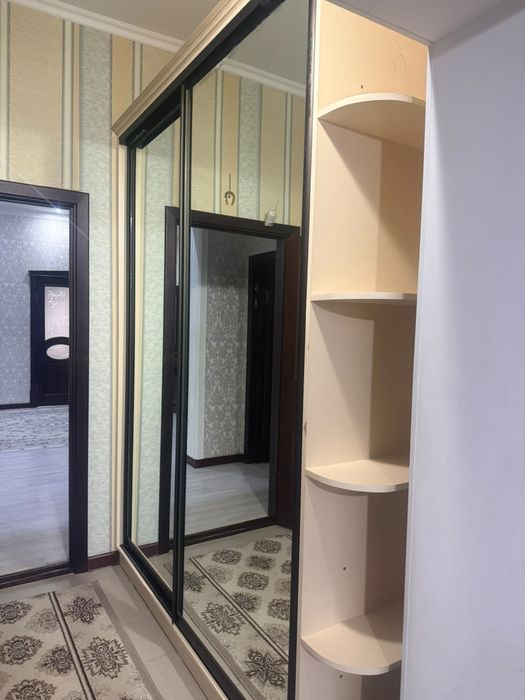 Продам шкаф спальный