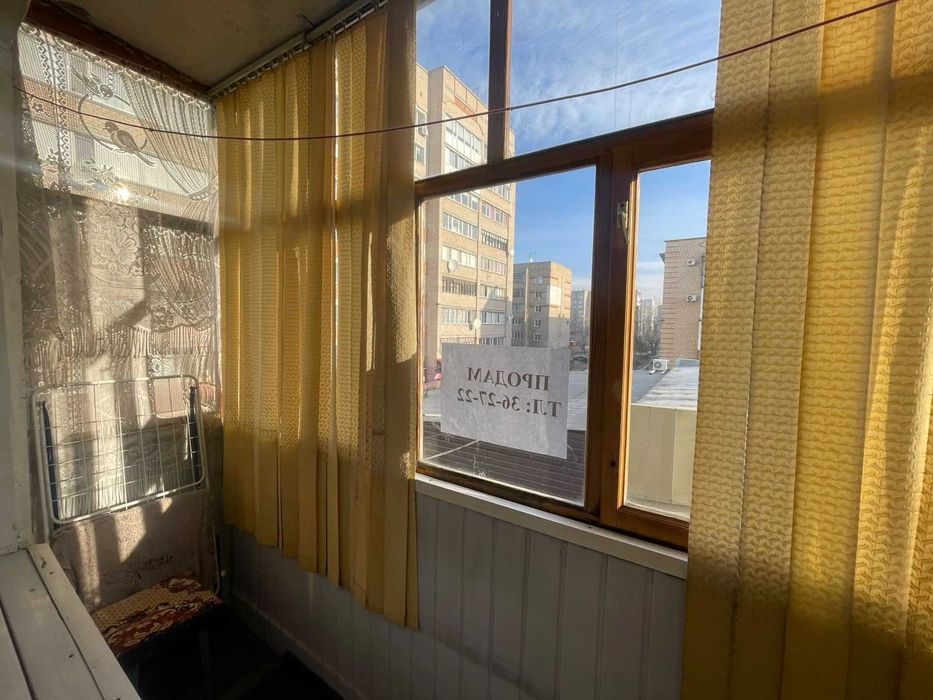 2 ком кв, этаж3/5, район стадиона Жастар