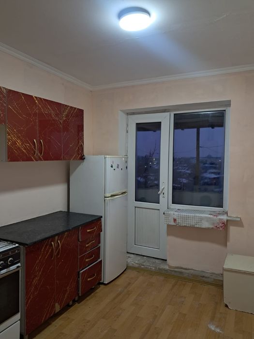 Продам 1а ком Володарского 4 этаж