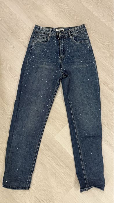 Размер S-M ..  5 евро ,7 евро.Носени само няколко пъти