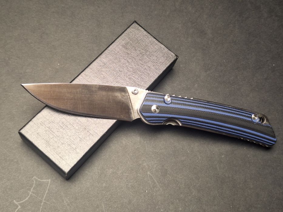 Сгъваем нож-стомана D2,дръжка G10