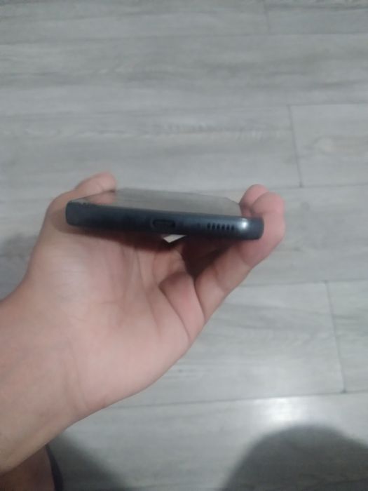 Telefon pentru piese