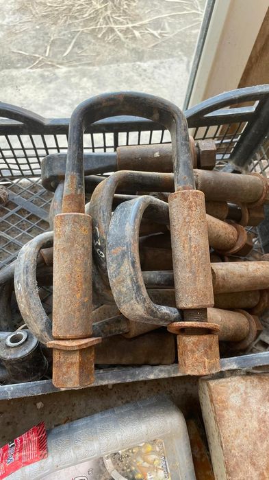 Стремянка с гайками