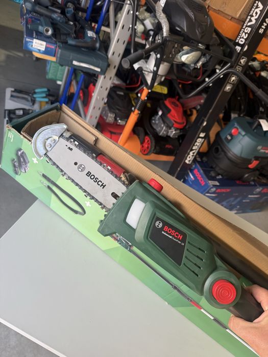 Drujbă telescopică Bosch UniversalChainPole 18