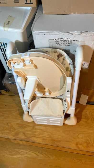 Scaun de masa reglabil pentru bebelusi